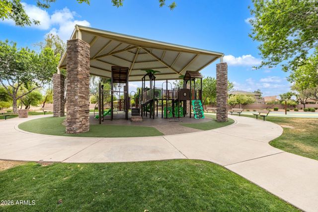 42780 W SUNLAND Drive, Maricopa, AZ 85138