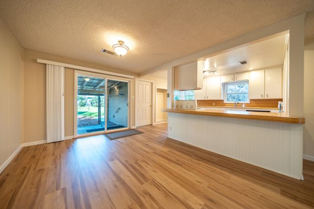 3500 Pioneer Lane, Redding, CA 96001