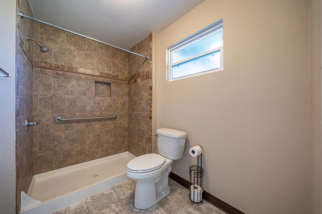 3500 Pioneer Lane, Redding, CA 96001