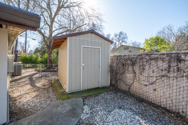 3500 Pioneer Lane, Redding, CA 96001
