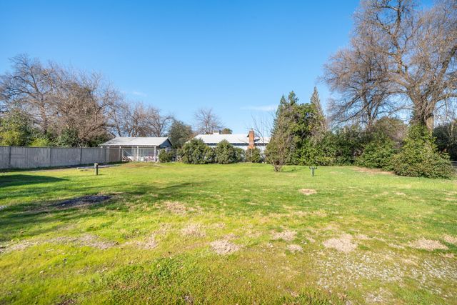 3500 Pioneer Lane, Redding, CA 96001
