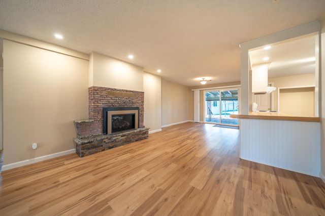 3500 Pioneer Lane, Redding, CA 96001