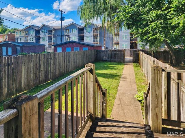4141 Shaw Boulevard, St Louis, MO 63110