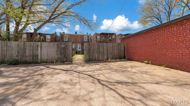 4141 Shaw Boulevard, St Louis, MO 63110