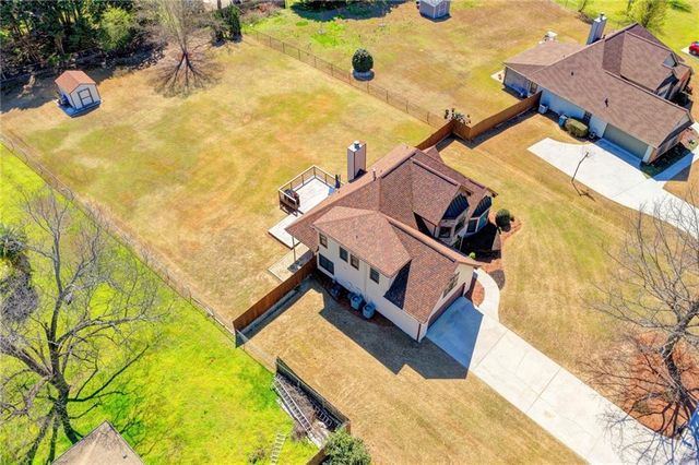 408 Beech Hollow Trail, Loganville, GA 30052