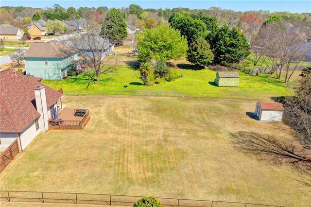 408 Beech Hollow Trail, Loganville, GA 30052