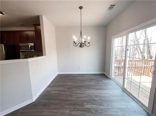 1950 Dakota Drive NW 27, Acworth, GA 30101