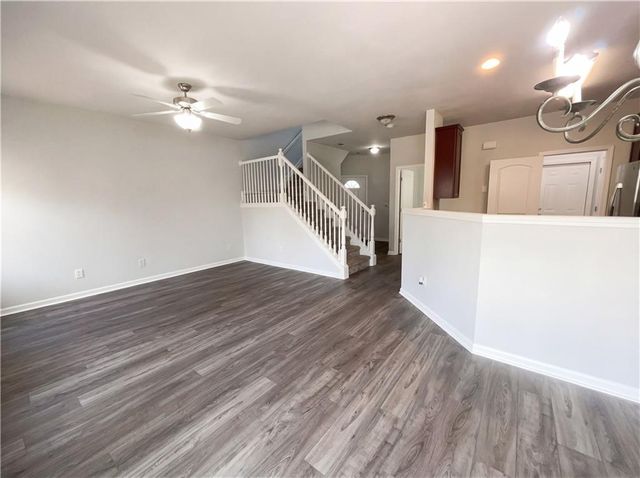 1950 Dakota Drive NW 27, Acworth, GA 30101