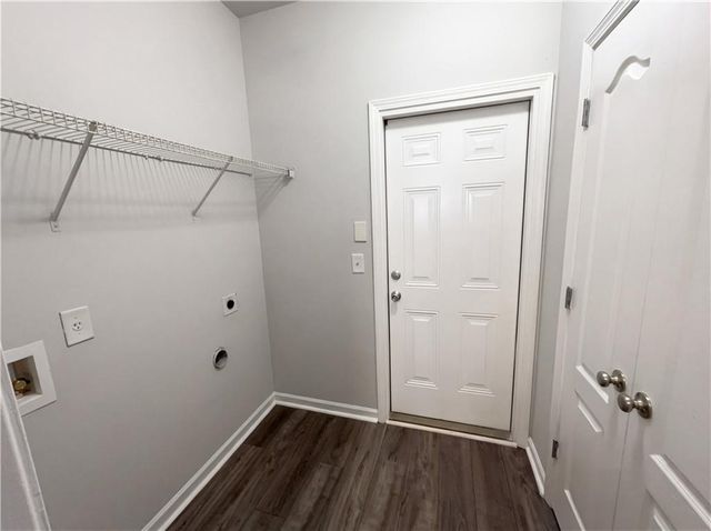 1950 Dakota Drive NW 27, Acworth, GA 30101