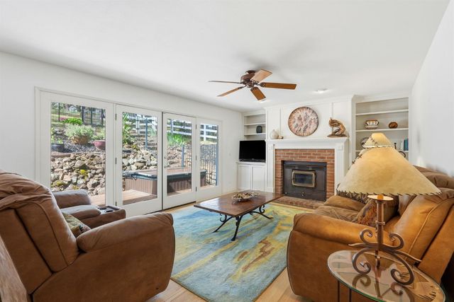 2030 Marden Dr, Rescue, CA 95672