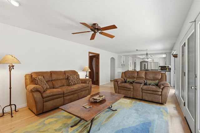 2030 Marden Dr, Rescue, CA 95672