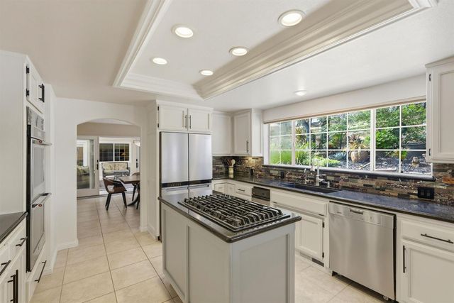 2030 Marden Dr, Rescue, CA 95672
