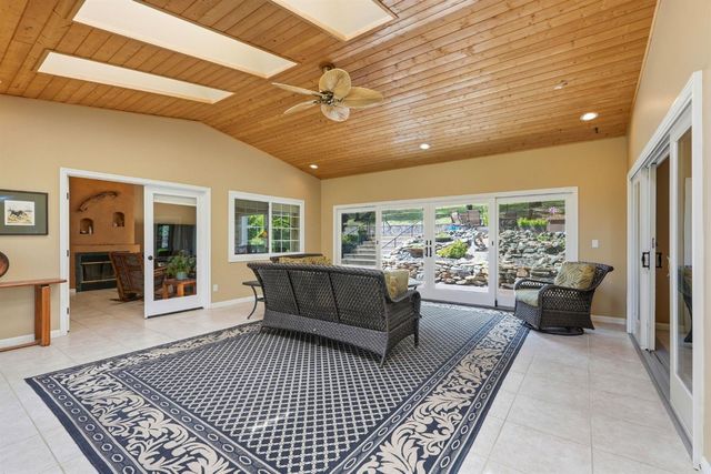 2030 Marden Dr, Rescue, CA 95672