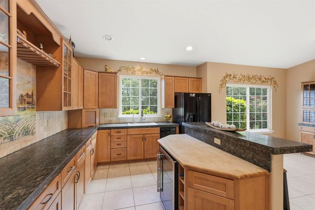 2030 Marden Dr, Rescue, CA 95672