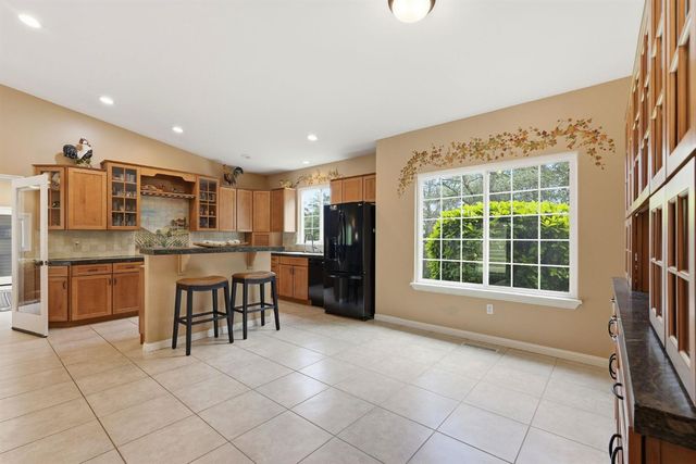 2030 Marden Dr, Rescue, CA 95672