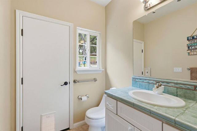 2030 Marden Dr, Rescue, CA 95672