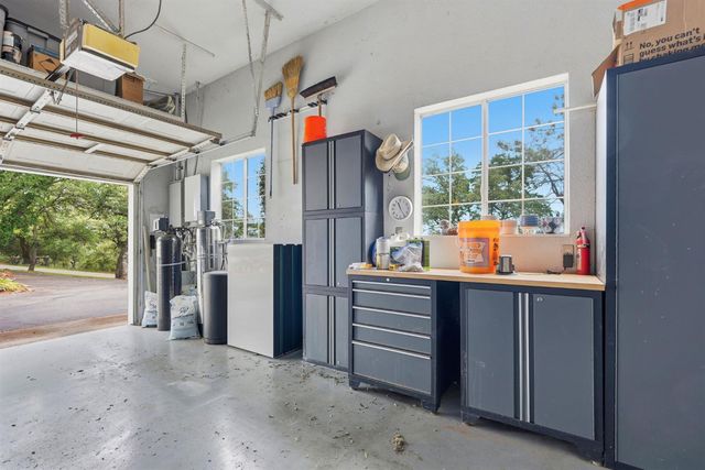 2030 Marden Dr, Rescue, CA 95672