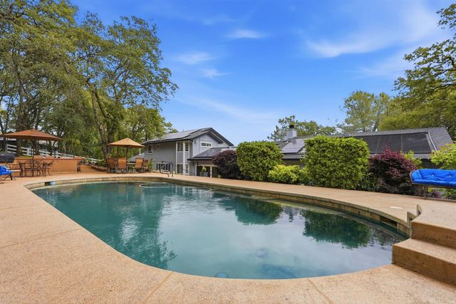 2030 Marden Dr, Rescue, CA 95672