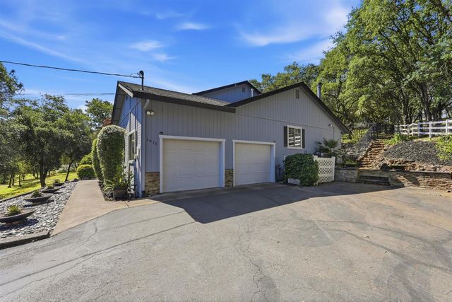 2030 Marden Dr, Rescue, CA 95672