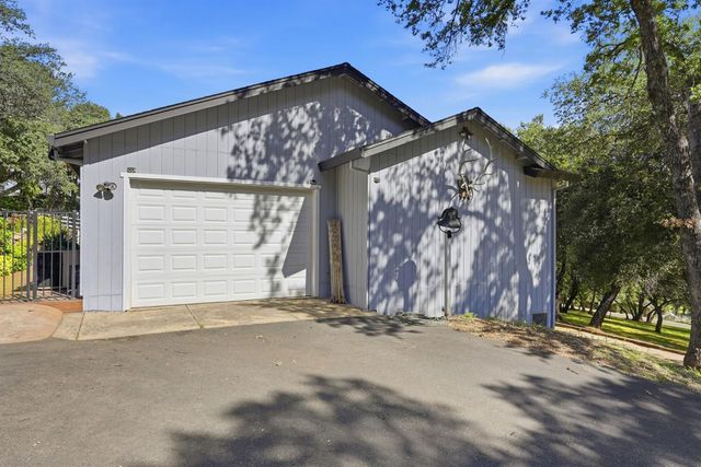 2030 Marden Dr, Rescue, CA 95672