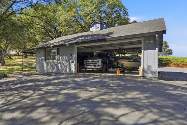 2030 Marden Dr, Rescue, CA 95672