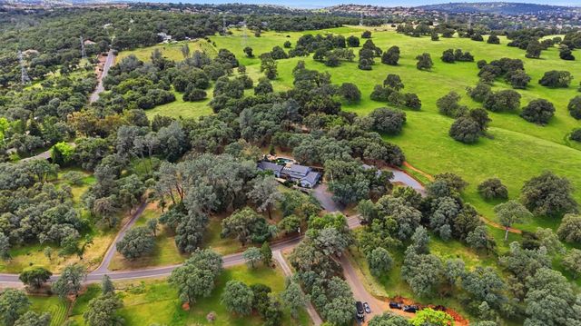 2030 Marden Dr, Rescue, CA 95672