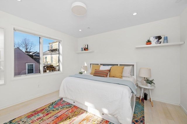 62 Pearl 62, Cambridge, MA 02139