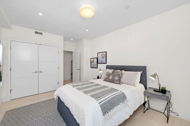 62 Pearl 62, Cambridge, MA 02139