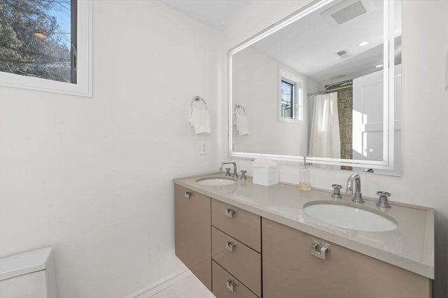 62 Pearl 62, Cambridge, MA 02139