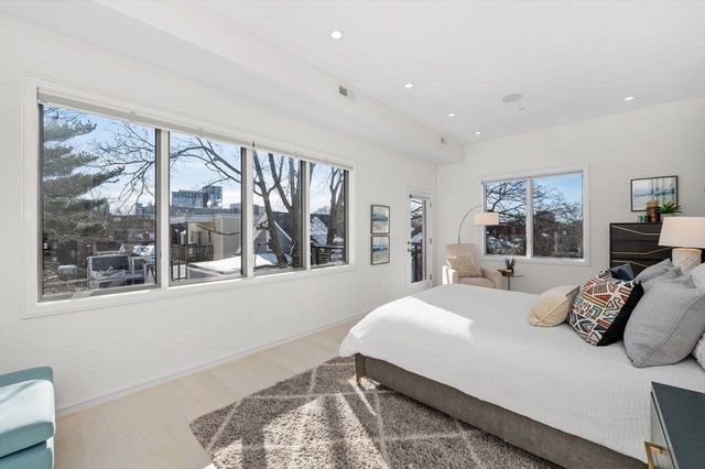 62 Pearl 62, Cambridge, MA 02139