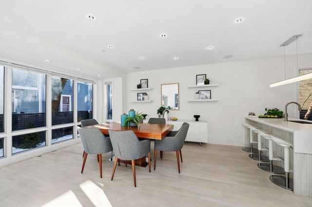 62 Pearl 62, Cambridge, MA 02139