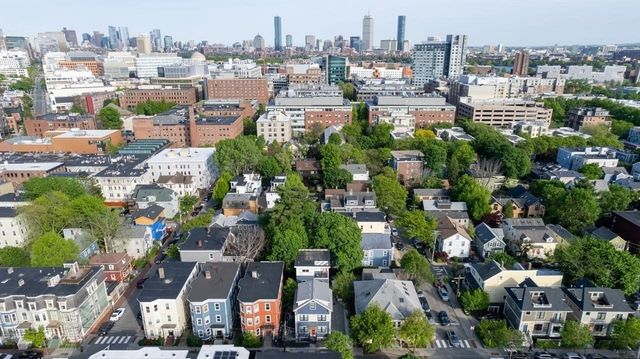 62 Pearl 62, Cambridge, MA 02139