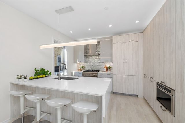 62 Pearl 62, Cambridge, MA 02139