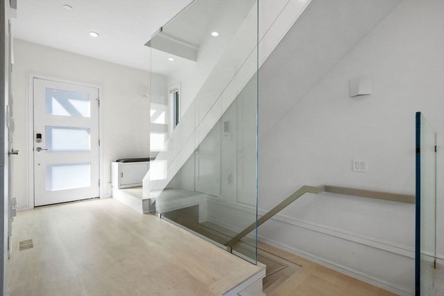 62 Pearl 62, Cambridge, MA 02139