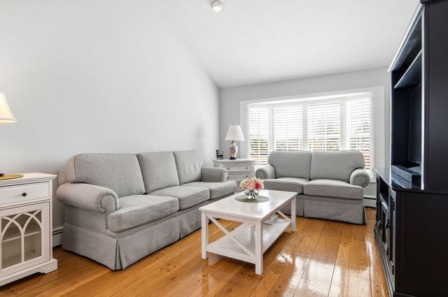 85 Marks Rd, Weymouth, MA 02189