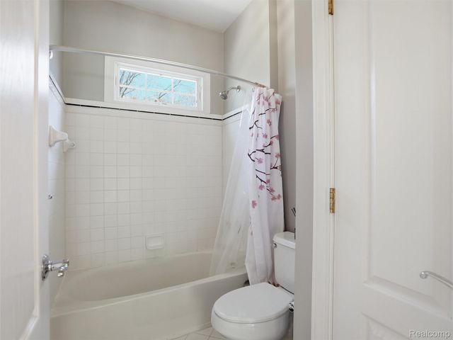 5318 Glenwood Creek, Independence Charter Township, MI 48348