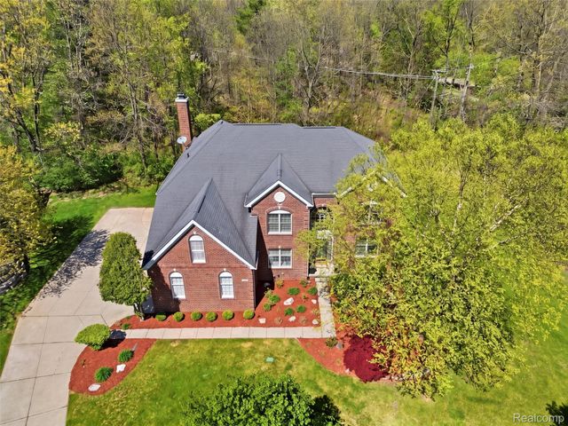 5318 Glenwood Creek, Independence Charter Township, MI 48348