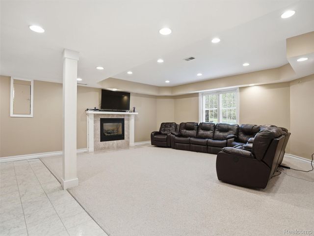 5318 Glenwood Creek, Independence Charter Township, MI 48348