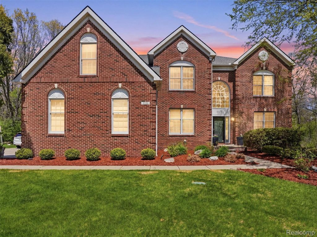 5318 Glenwood Creek, Independence Charter Township, MI 48348