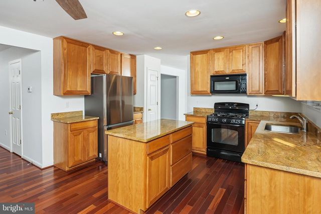 4951 DOGWOOD ST, Shady Side, MD 20764