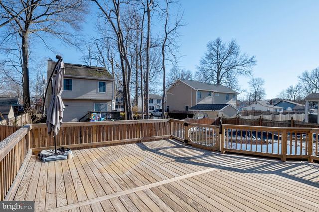 4951 DOGWOOD ST, Shady Side, MD 20764