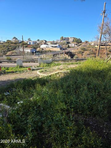 523 E COPPER HILLS Road, Globe, AZ 85501