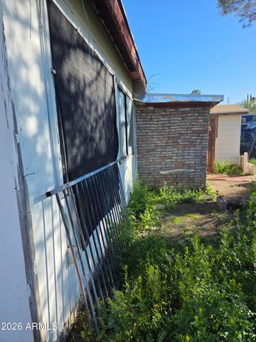 523 E COPPER HILLS Road, Globe, AZ 85501