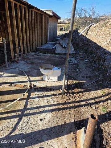 523 E COPPER HILLS Road, Globe, AZ 85501