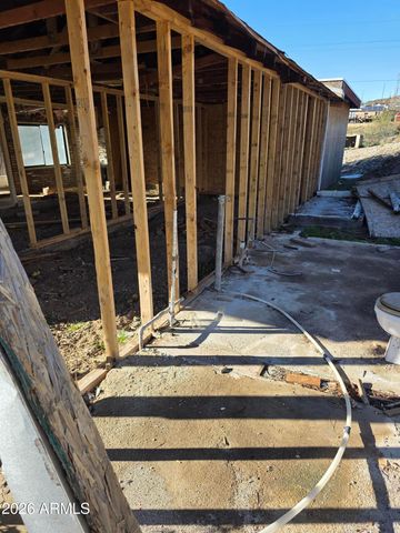 523 E COPPER HILLS Road, Globe, AZ 85501