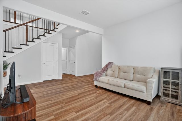 421 Acton Avenue, Fort Worth, TX 76131