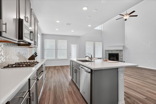 421 Acton Avenue, Fort Worth, TX 76131