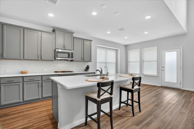 421 Acton Avenue, Fort Worth, TX 76131