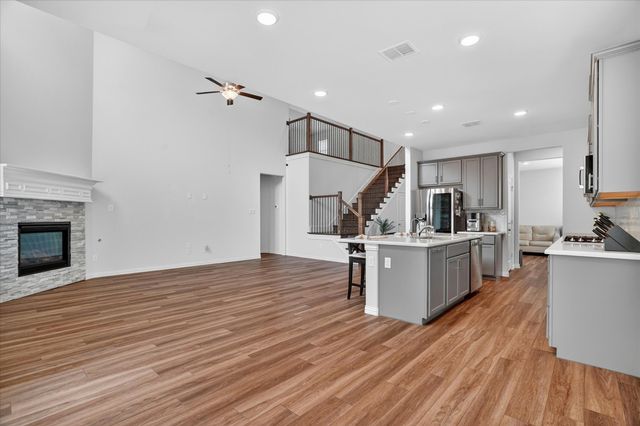 421 Acton Avenue, Fort Worth, TX 76131