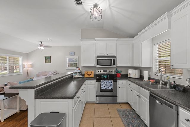 108 Saint Johns Drive, Dothan, AL 36301